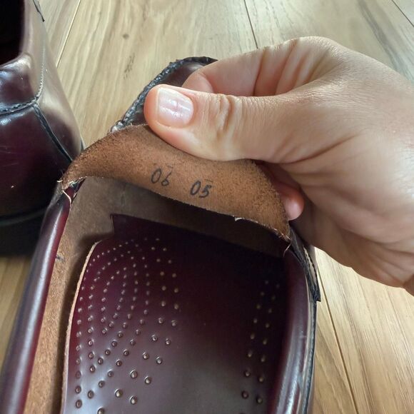 G.H. Bass Men\'s 1936 Logan Flat Strap Weejuns Penny Loafers Size 10D main image 4